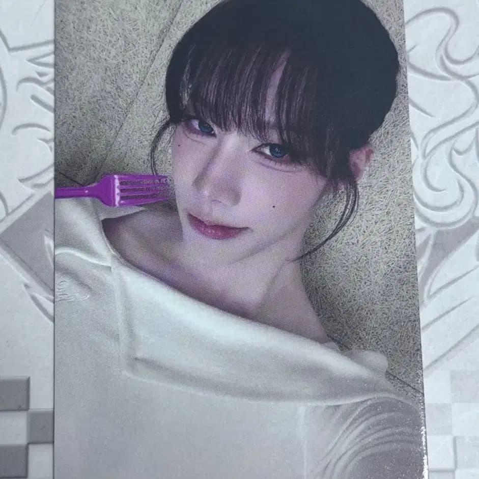 엑스러브 XLOV 루이 미공포 포토카드 1