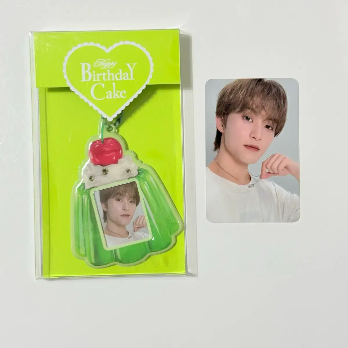 엔시티 마크 2025 생일 케이크 키링 포카있음