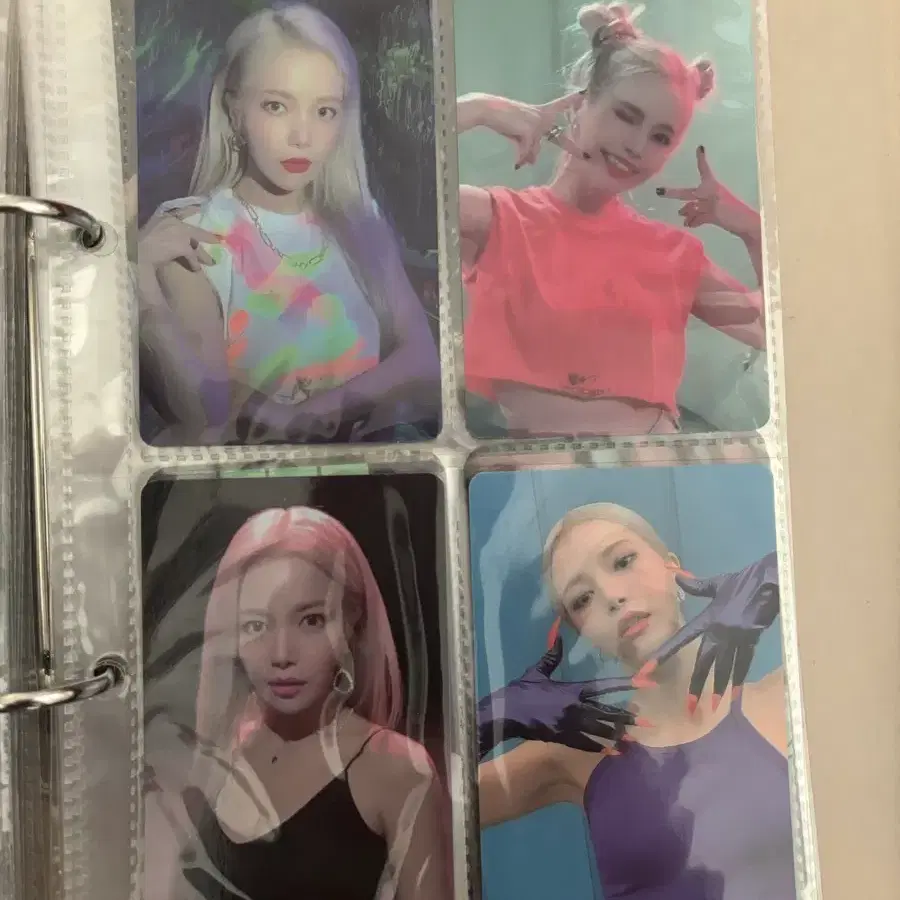 솔라 뱉어 솔로앨범 포카