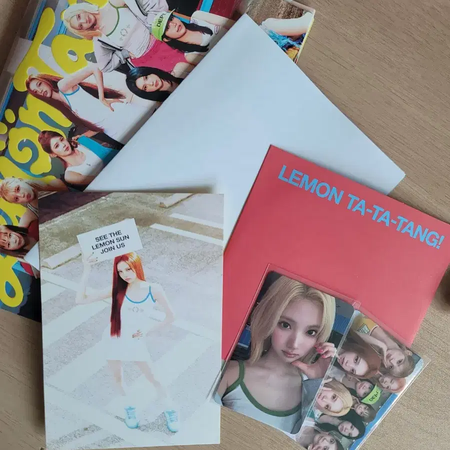 하츠투하츠 개봉앨범 풀구성 양도 포카 지우 이안 스텔라 레몬탱 팝업 1