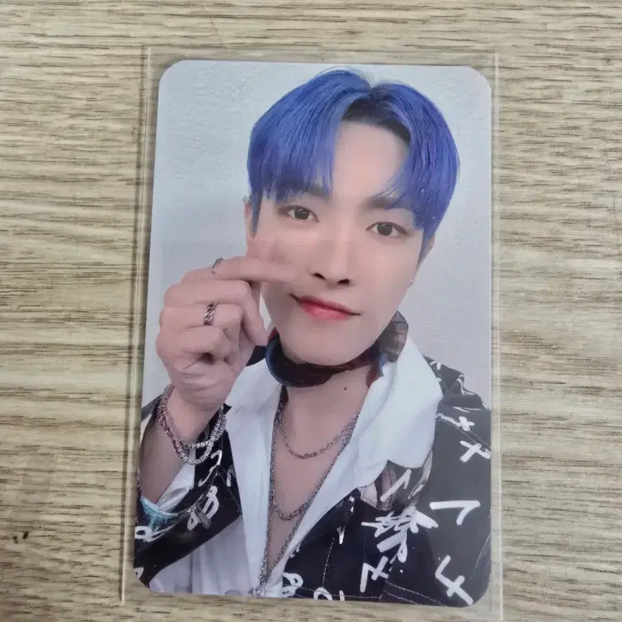 에이티즈 양도 홍중 공방포카 1