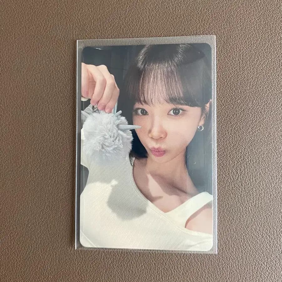 #최저가) 르세라핌 채원 일본 팝업 몬스터키링 포카 김채원