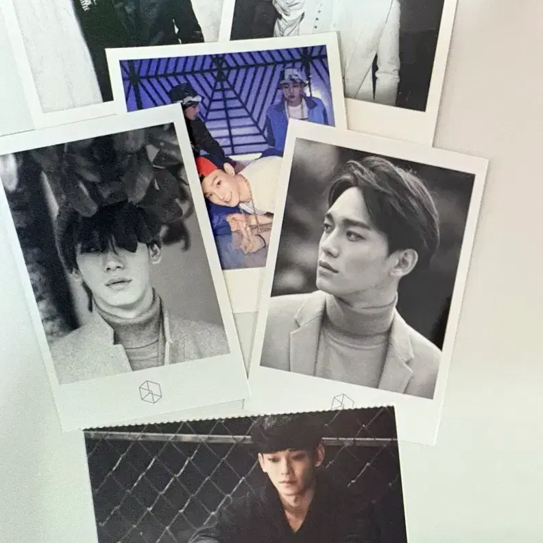 [공식포카는덤] 엑소 공식 첸굿즈 (중독+엑소더스+유니버스) 1