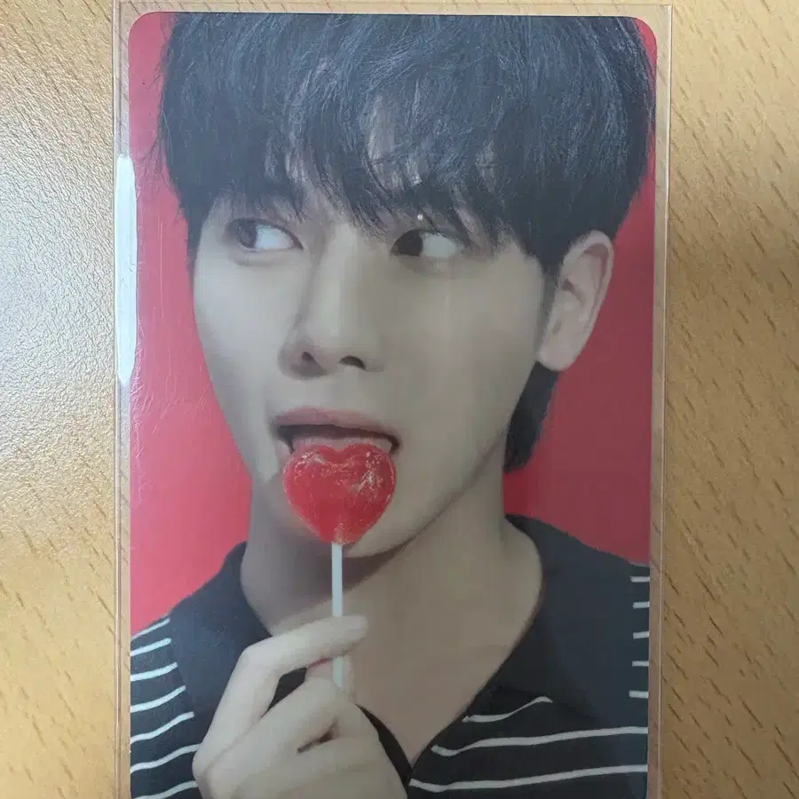 투바투 태현 러버 포카 1