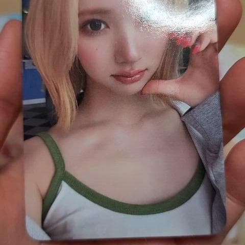 하츠투하츠 하투하 개봉앨범 포카 양도 지우예온이안에이나스텔라유하카르멘주은 3