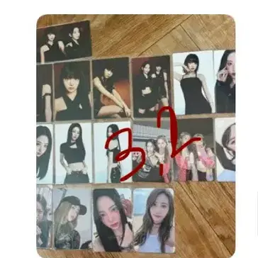 르세라핌 홍은채 부채 키링 포카 르세라핌 멤버십 구성품 UNFORGIVE