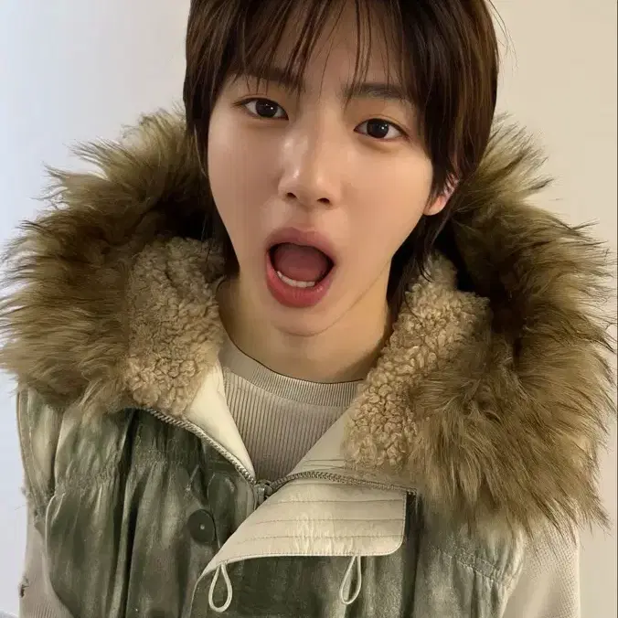 주훈 포카 주훈 그린그린 위버스 앨범 B버전 2