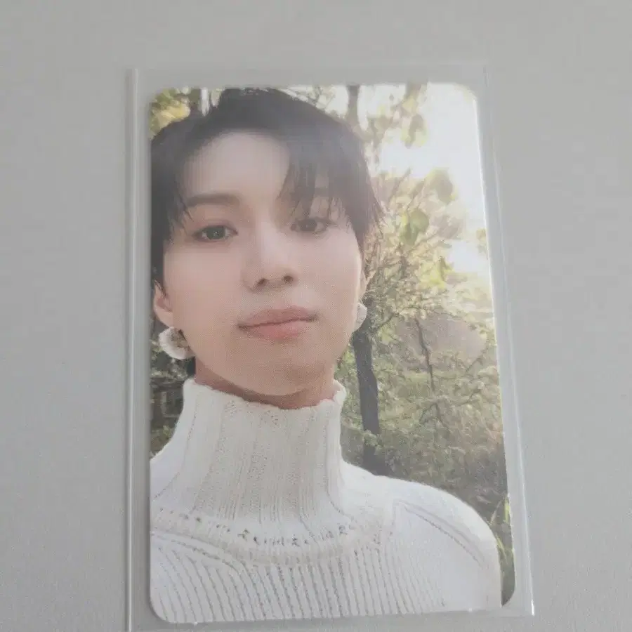 태민 포토카드 화이트 니트 1