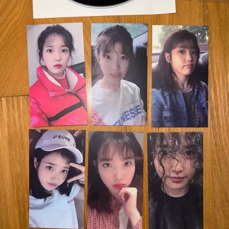 아이유 10주년 팬미팅 포카 1