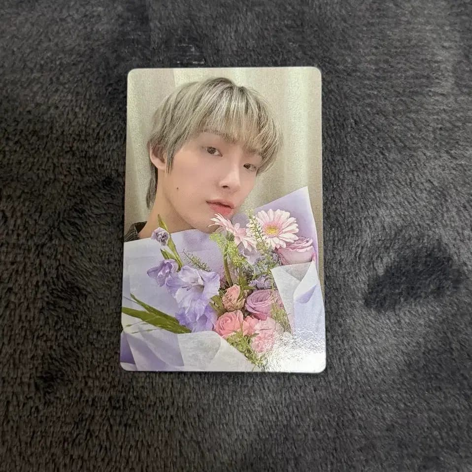 에이티즈 민기 톡톡 꽃다발 미공포 골든아워5 1