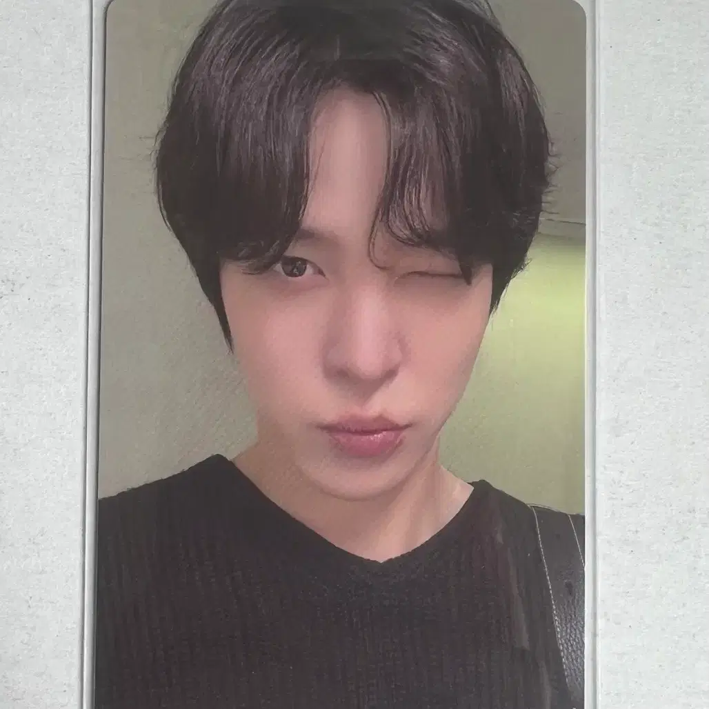 에이티즈 윤호 포카 1