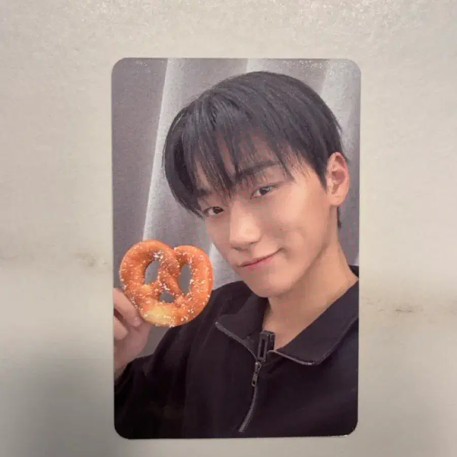 에이티즈 산 Offik 카페 골든아워5 음료 특전 포카 1