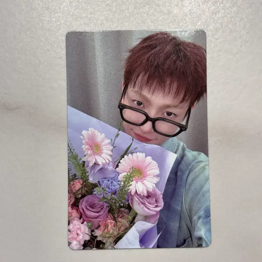에이티즈 홍중 골든아워5 TOKTOQ 특전 포토카드 꽃다발 1
