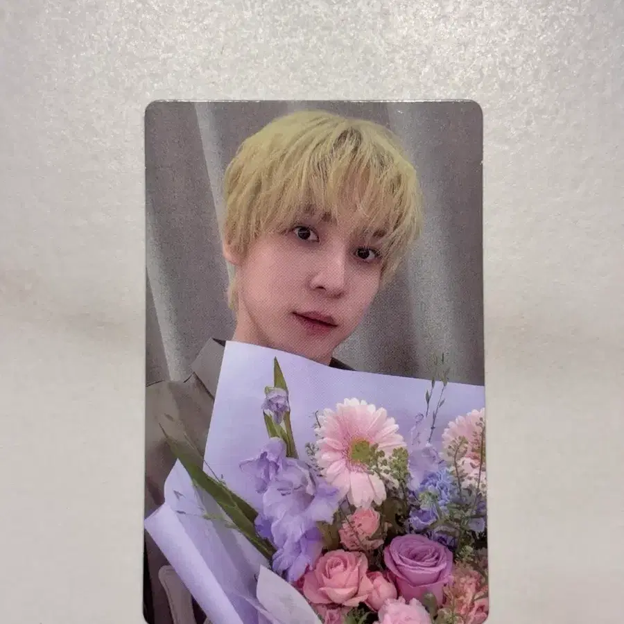 에이티즈 윤호 골든아워5 TOKTOQ 특전 포토카드 꽃다발 1