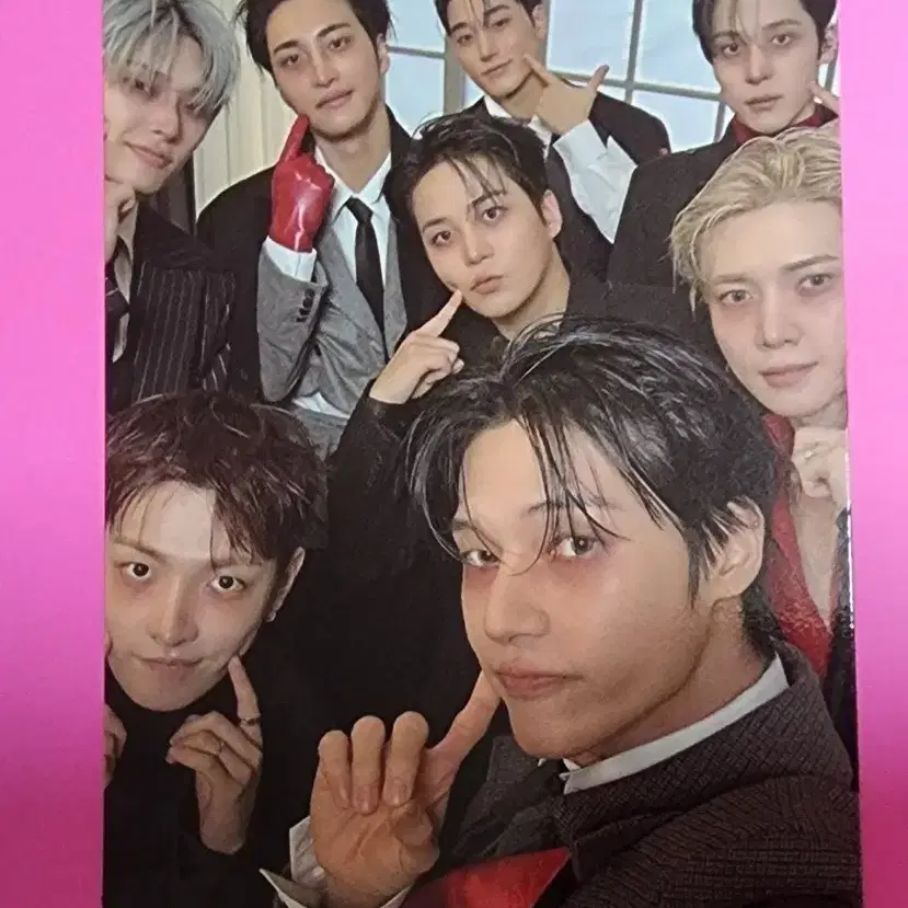 에이티즈 단체 특전 포카 1