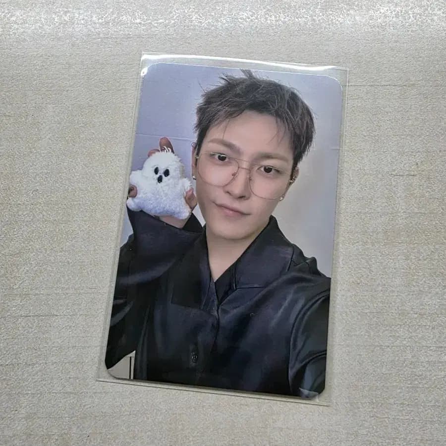 에이티즈 팬미팅 고스티즈 에이티니존 기프트 포카 ateez atinyzone 홍중 1