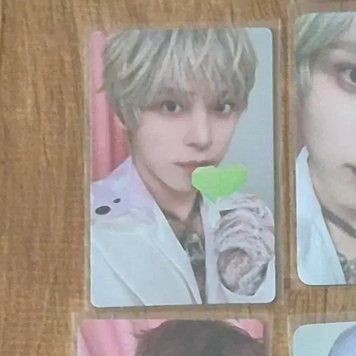 에이티즈 LP특전 윤호 1