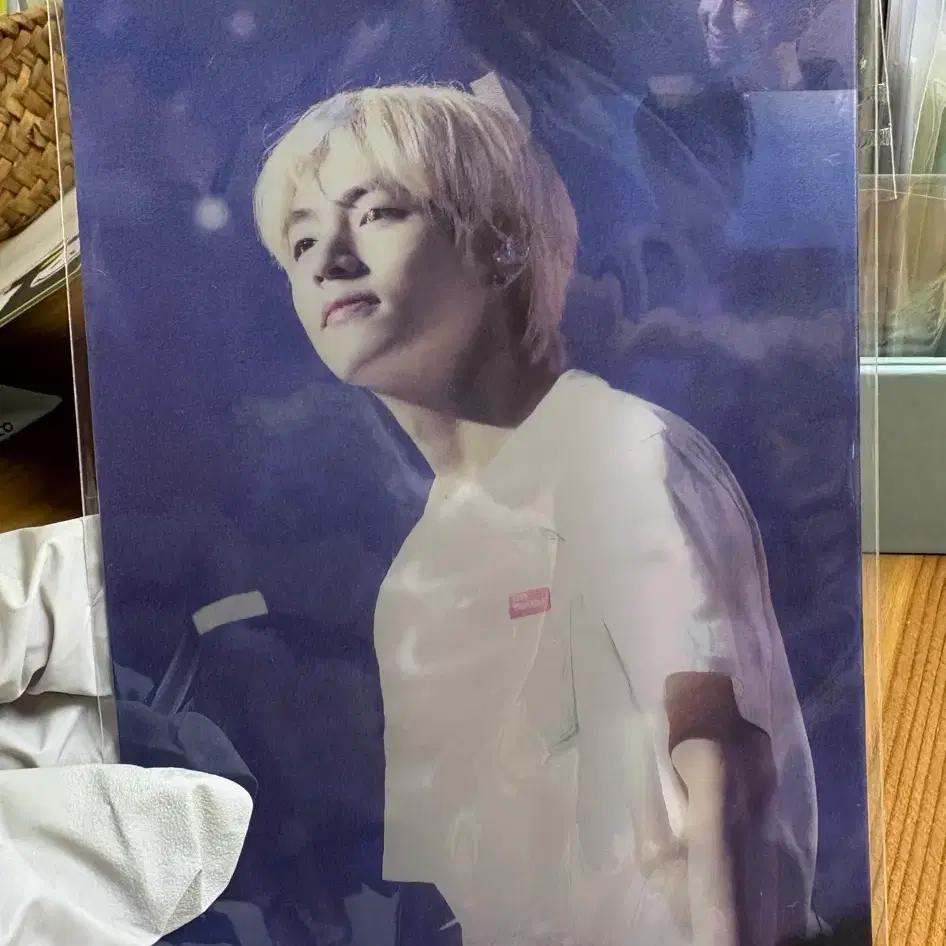 방탄소년단 Bring The Soul 특전엽서 뷔 태형 홀로그램 1
