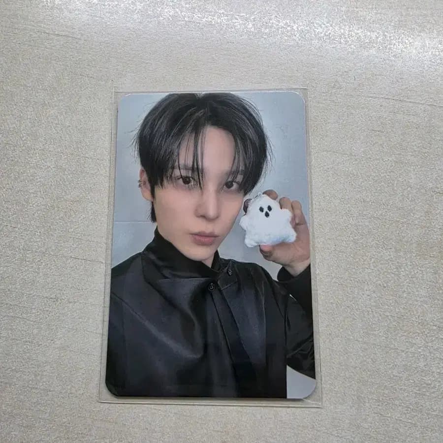 에이티즈 팬미팅 고스티즈 에이티니존 기프트 포카 ateez atinyzone 윤호 1