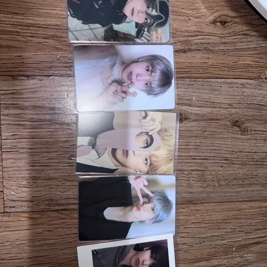 에이티즈 윤호 포카 1